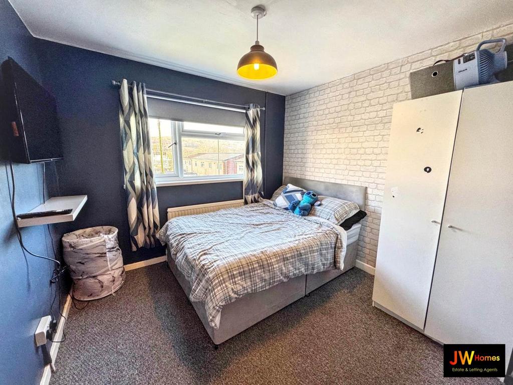 Bedroom 3 (29)