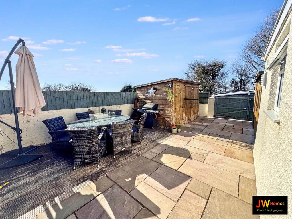 Rear garden 1 (11)