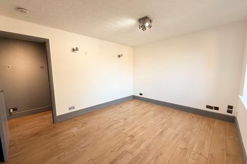 1 bedroom bungalow to rent, Arbury Dale, Shepshed, LOUGHBOROUGH