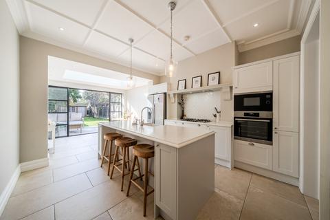 6 bedroom semi-detached house for sale, Drewstead Road, Streatham, London, SW16