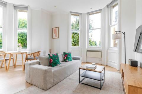1 bedroom flat to rent, Earls Court Road, London SW5