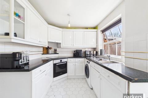 undefined, Lysander Close, Reading RG5
