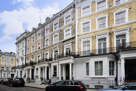 3 bedroom flat for sale, Hogarth Road, Earls Court, London, SW5