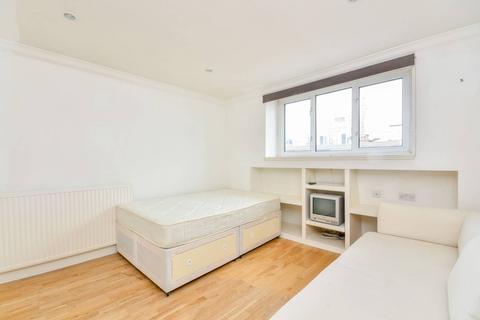 3 bedroom flat for sale, Hogarth Road, Earls Court, London, SW5