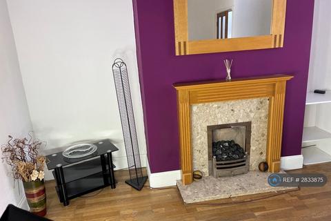 2 bedroom terraced house to rent, Bangor Street, Ashton-Under-Lyne, OL6