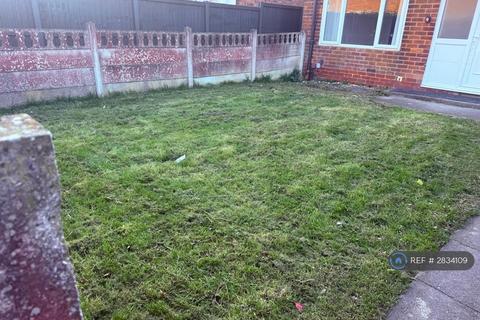 3 bedroom terraced house to rent, Forton Road, Preston, PR2