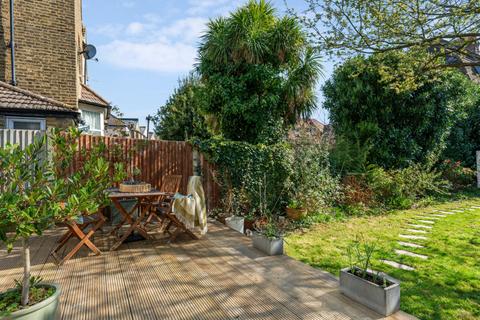 Gleneldon Road, London, SW16