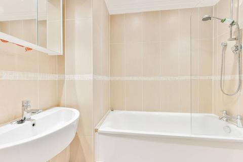 2 bedroom flat to rent, Carrington Street, Mayfair, London, W1J