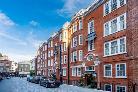 2 bedroom flat to rent, Carrington Street, Mayfair, London, W1J