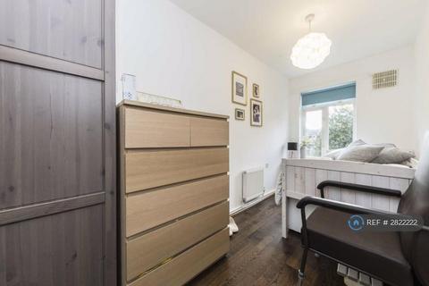 4 bedroom maisonette to rent, Chiswick, London, W4