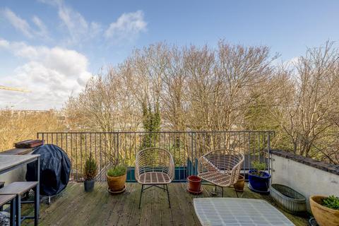 undefined, Fitzroy Street, Totterdown