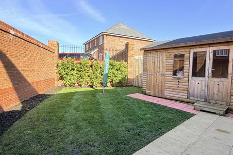 3 bedroom detached house for sale, Ennerdale Avenue, Warton