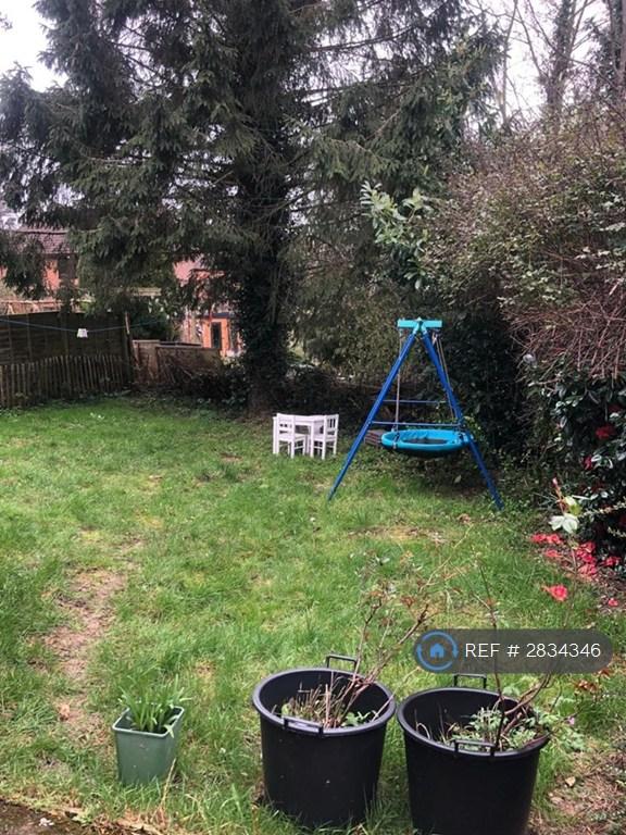 Shared Rear Garden
