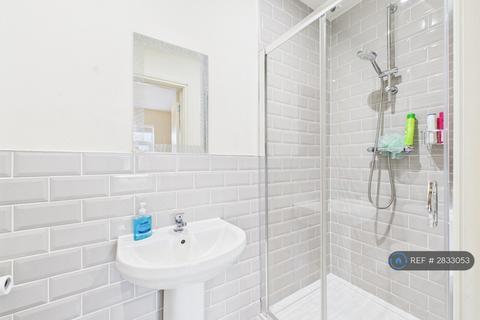 1 bedroom in a house share to rent, Dogsthorpe Road, Peterborough, PE1