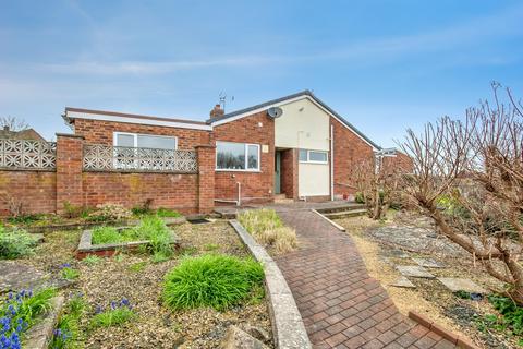 2 bedroom detached bungalow for sale, Meadway, Malvern