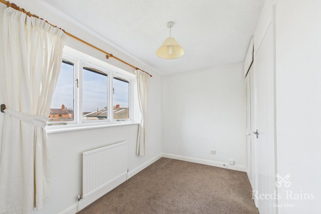 Rear Bedroom