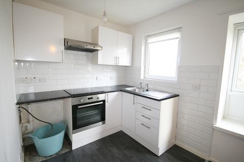 1 bedroom bedsit to rent, Pipit Close, Audenshaw M34