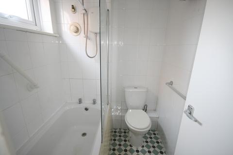 1 bedroom bedsit to rent, Pipit Close, Audenshaw M34