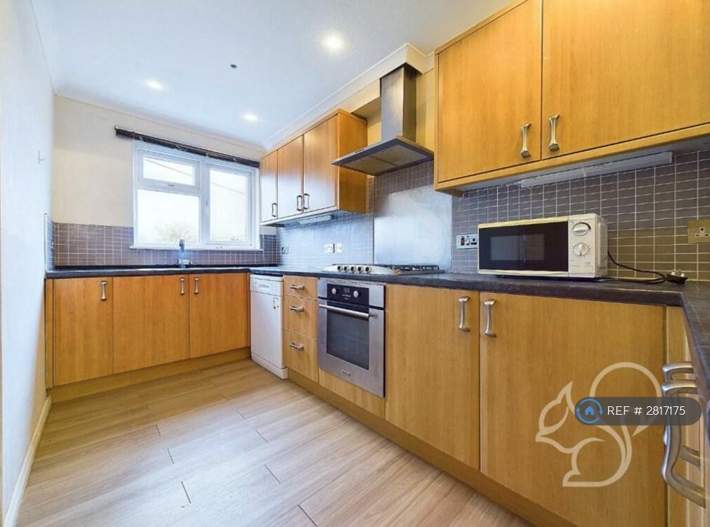 Kitchen With Gas Hob, Electric Oven, Dishwasher