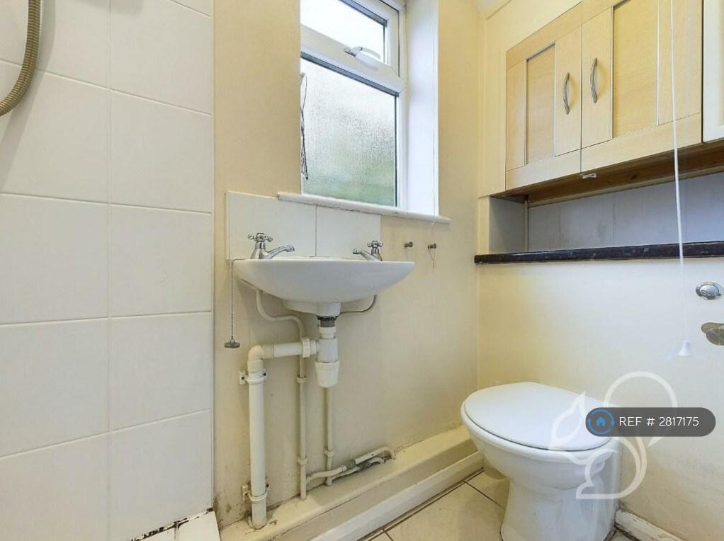 Ground Floor Wc