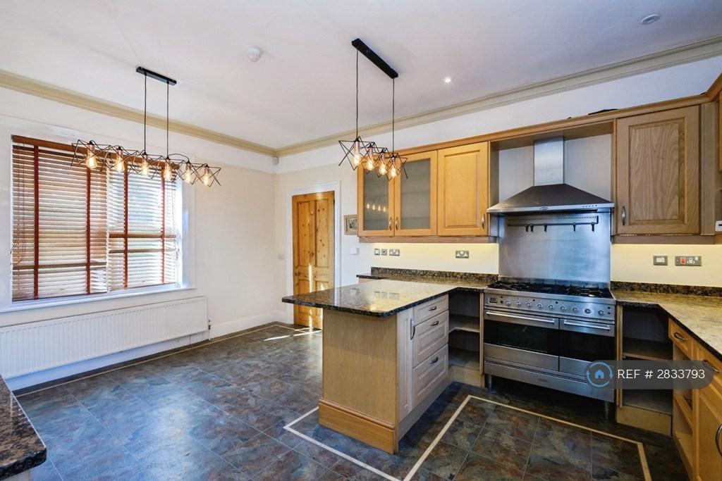 Kitchen 2