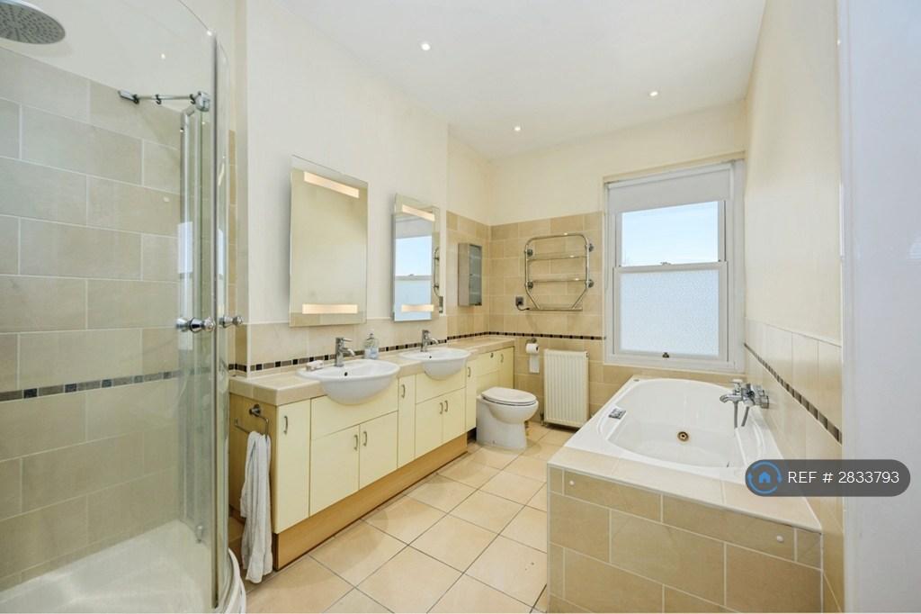 Ensuite To Master Bedroom And Bedroom 4