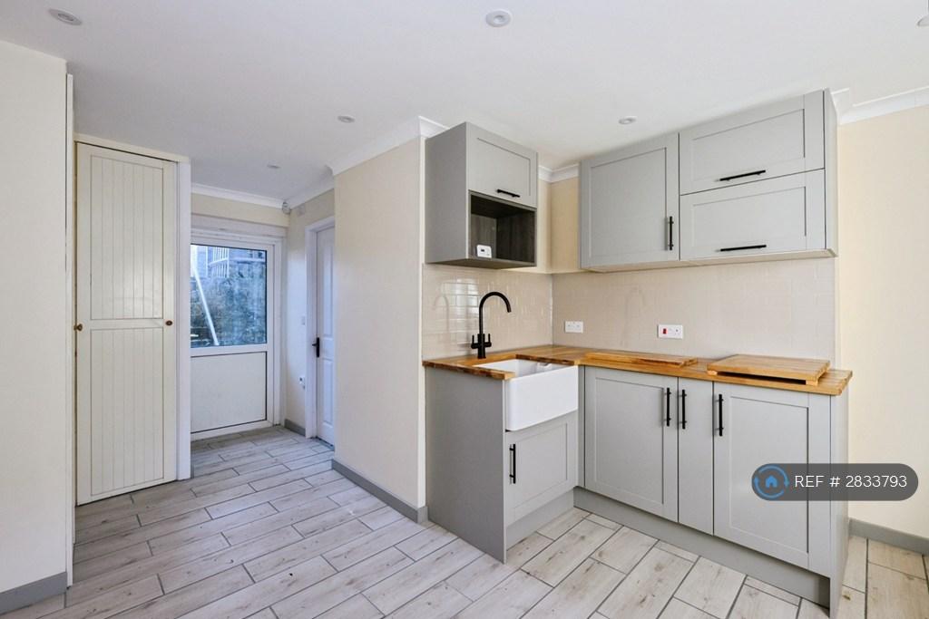 Lower Ground Floor - Kitchenette And Utility