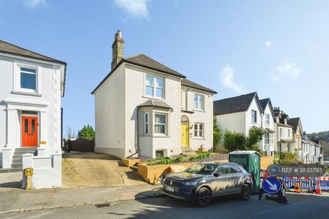 undefined, Grovehill Road, Redhill, RH1