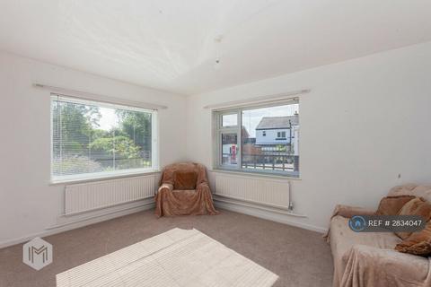 2 bedroom bungalow to rent, Tynesbank, Manchester, M28