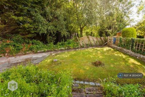 2 bedroom bungalow to rent, Tynesbank, Manchester, M28