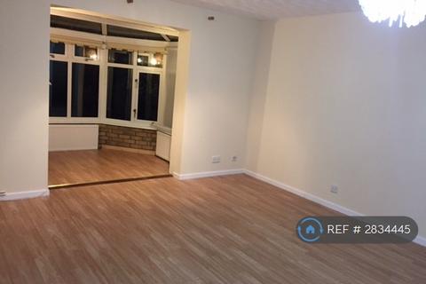 3 bedroom semi-detached house to rent, Primatt Crescent, Milton Keynes, MK5
