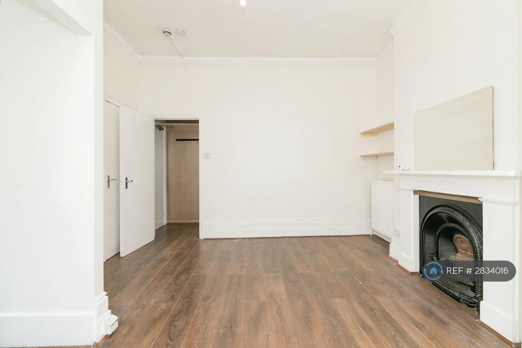 Living Room Leading To Bedroom