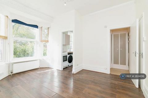 1 bedroom flat to rent, High Road, London, N15