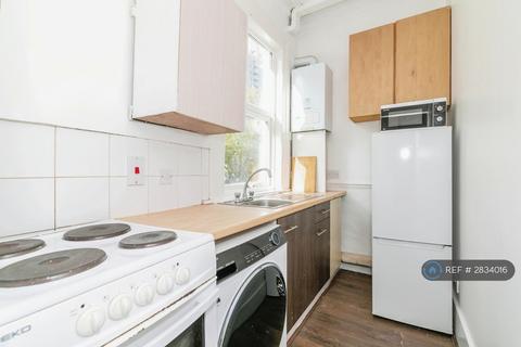 1 bedroom flat to rent, High Road, London, N15