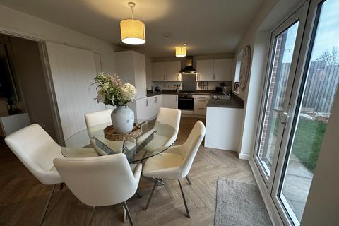 4 bedroom detached house for sale, Clos Y Cornicyll, Llanilid, Pontyclun