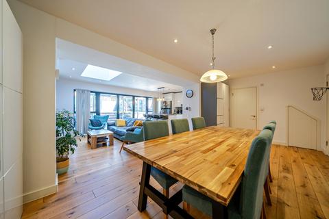 4 bedroom semi-detached house for sale, Cloonmore Avenue, Orpington, Kent, BR6