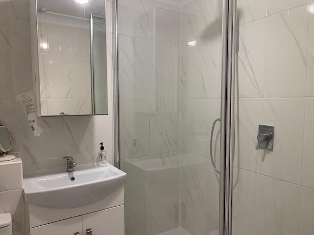 Shower room.jpg