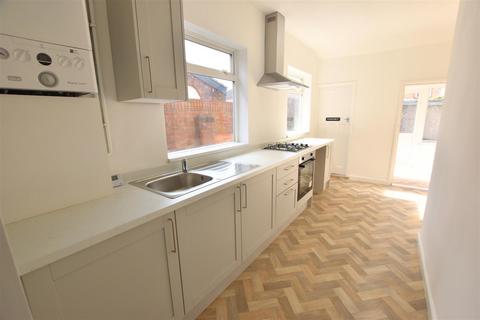 undefined, Heneage Road, Grimsby DN32