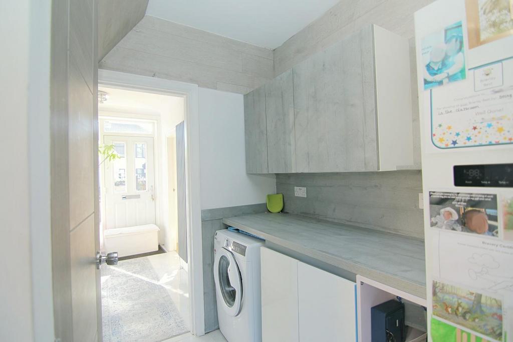 Dining kitchen