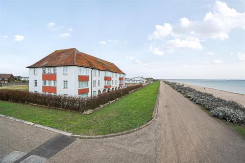 3 bedroom flat for sale, Princes Drive, Sandwich CT13