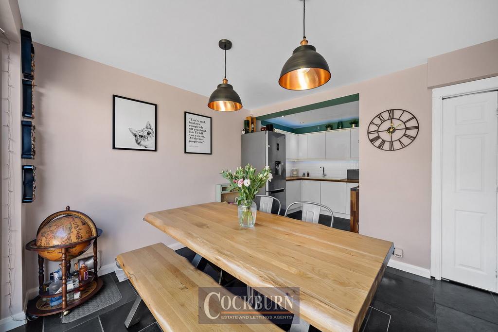House in London - View 5