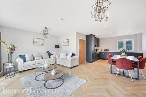 undefined, Manor Road South, ESHER
