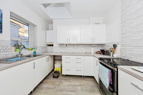 4 bedroom terraced house for sale, Elgin Road, Llanelli SA15