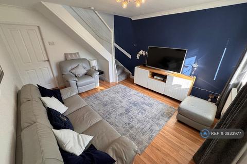 2 bedroom semi-detached house to rent, Marsh Way, Preston, PR1