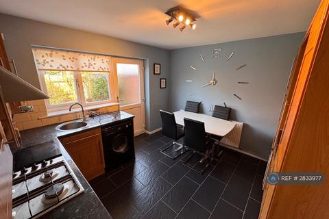 2 bedroom semi-detached house to rent, Marsh Way, Preston, PR1
