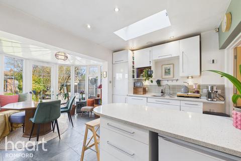 undefined, Recreation Avenue, Romford, RM7 9ET