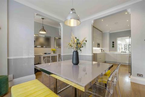 5 bedroom terraced house for sale, Wardo Avenue, London