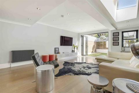 5 bedroom terraced house for sale, Wardo Avenue, London