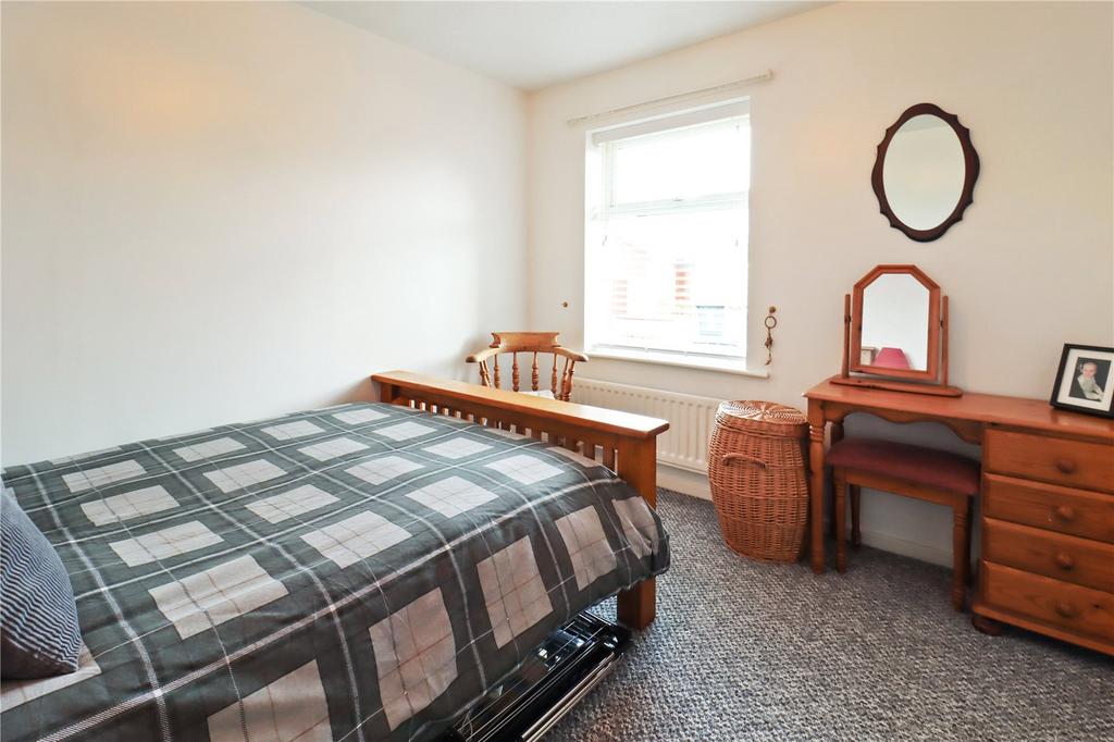 /Bedroom