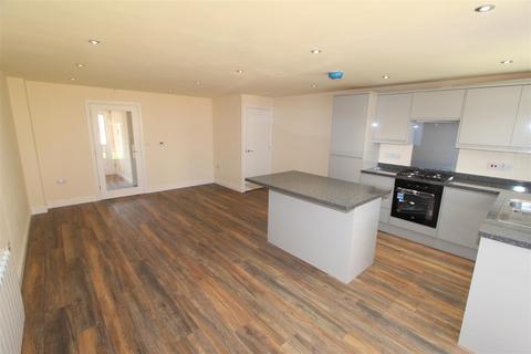3 bedroom end of terrace house to rent, Clothier Street, Willenhall